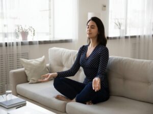 cách hít thở khi tập yoga